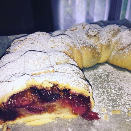STRUDEL DI CILIEGIE